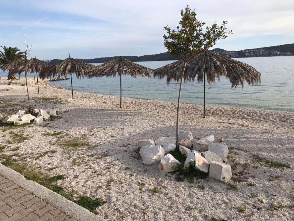 Apartmani Mane Trogir Exterior photo